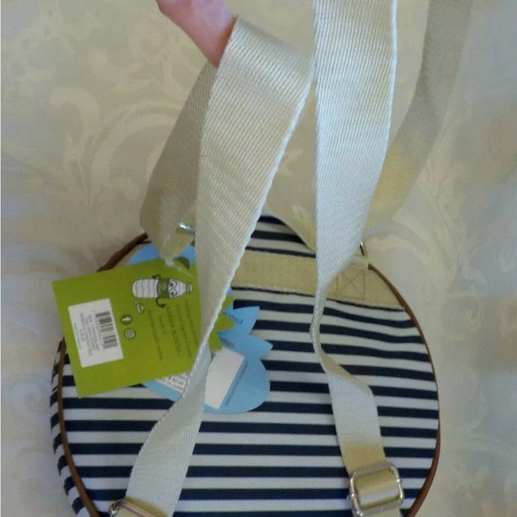 NWT Lilly bloom backpack - Picture 4 of 9